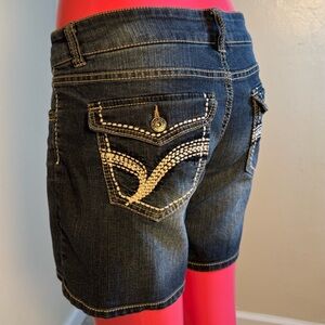 BONGO Women’s Dark Wash Bermuda Denim Shorts Embroidered Pockets size 9